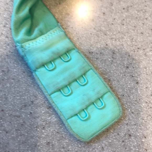 PINK Victoria’s Secret push up bra 32C - Picture 6 of 6